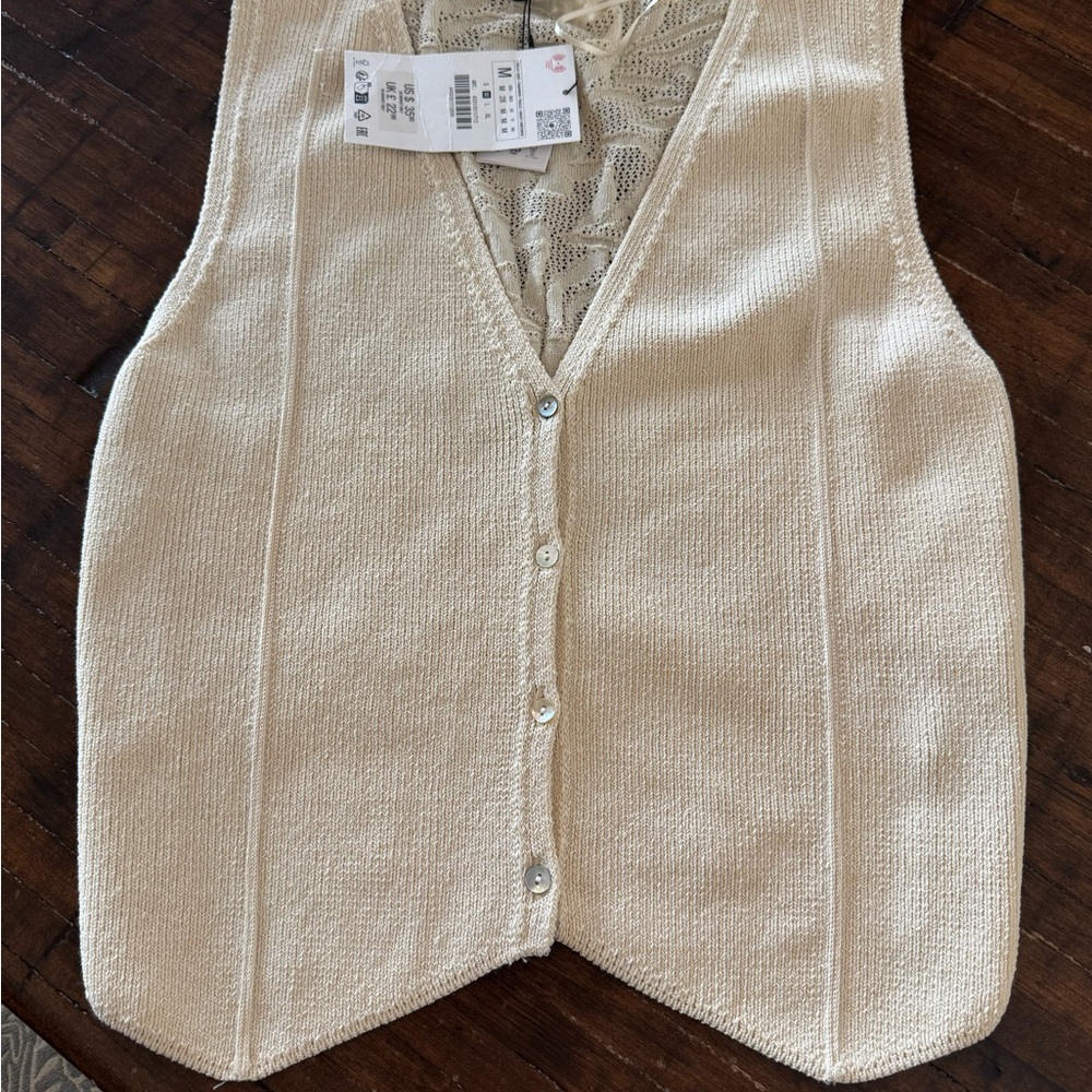 Zara Cream Button-Up Vest - Picture 2 of 4